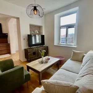*luxus In Der Grazer Innenstadt* , Graz Österreich