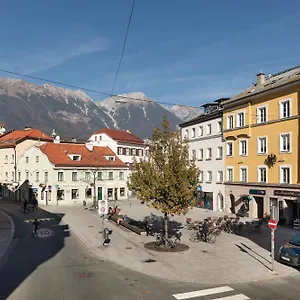 Huge In Awesome Location With Parking , Innsbruck Österreich